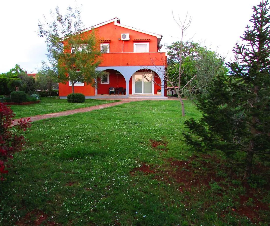Daire Apartman Perci Vrh Tar-Vabriga